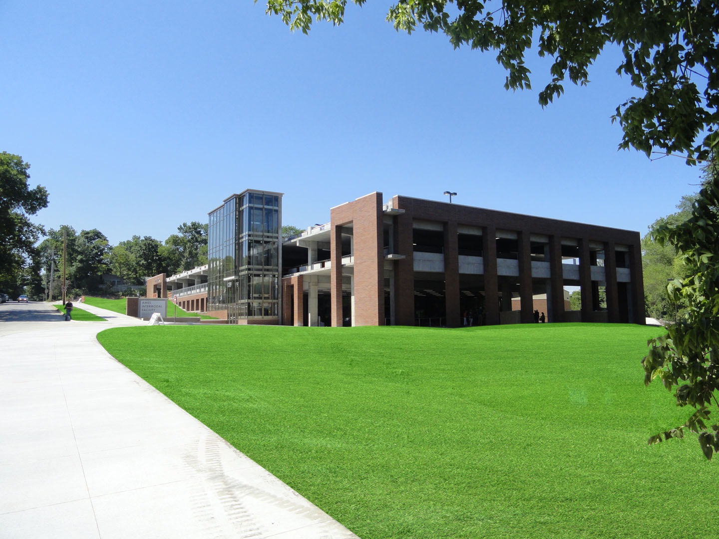 ames-intermodal-parking-structure 5