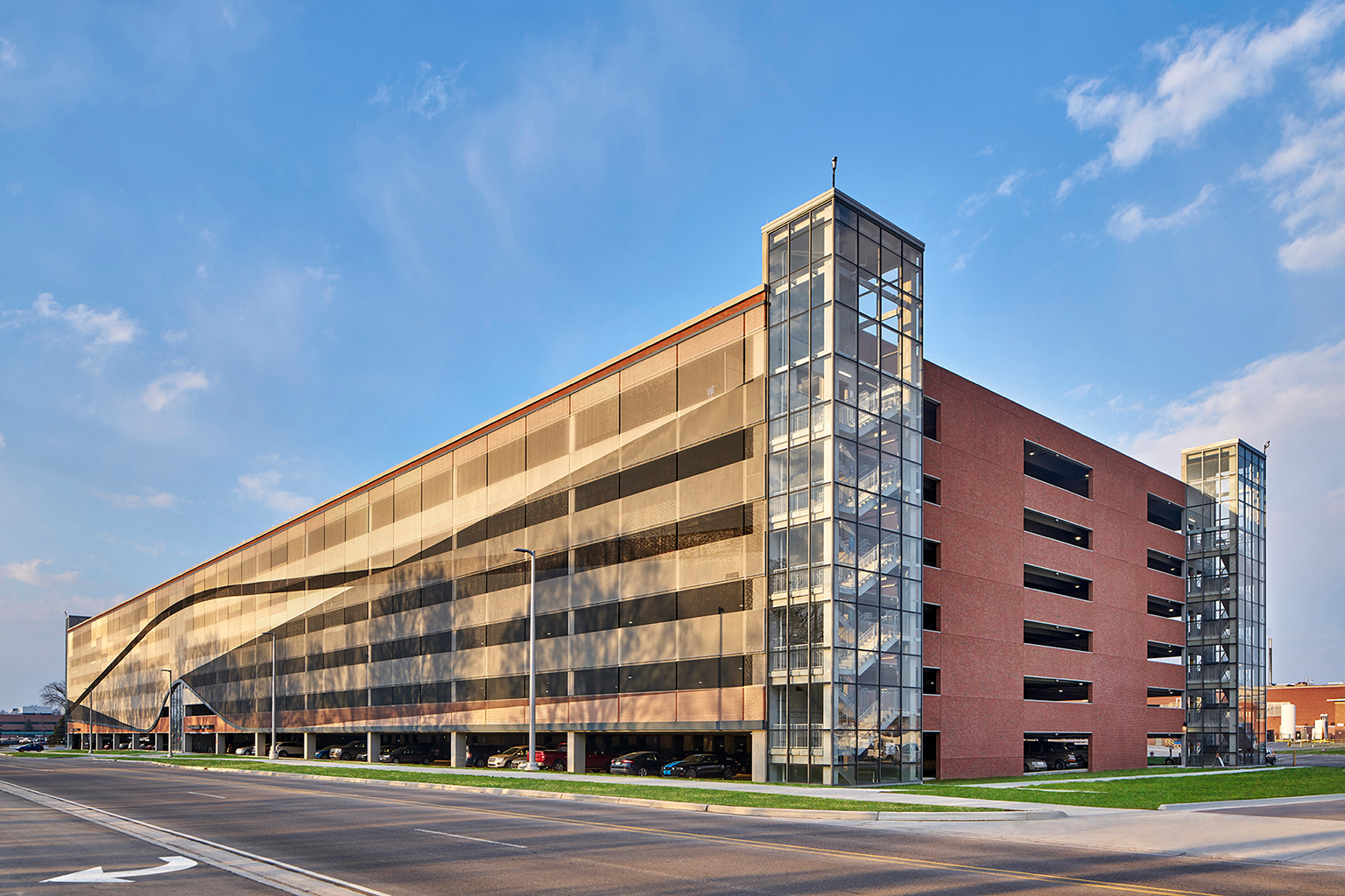ford-motor-company-research-engineering-campus-parking-decks-300-400 2