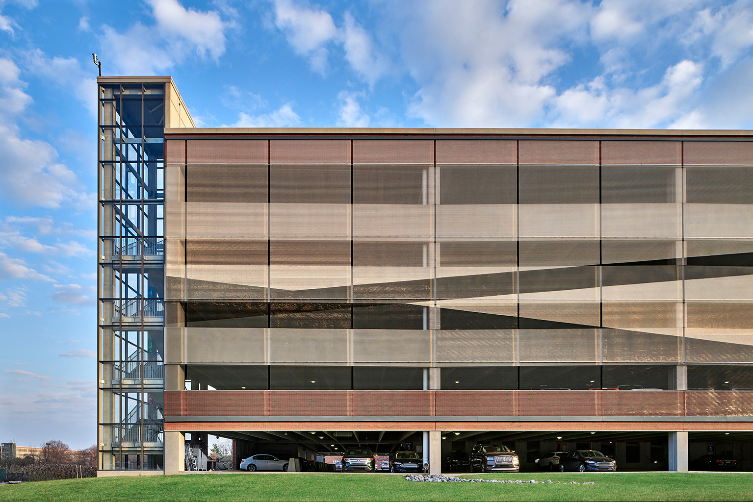 ford-motor-company-research-engineering-campus-parking-decks-300-400 5