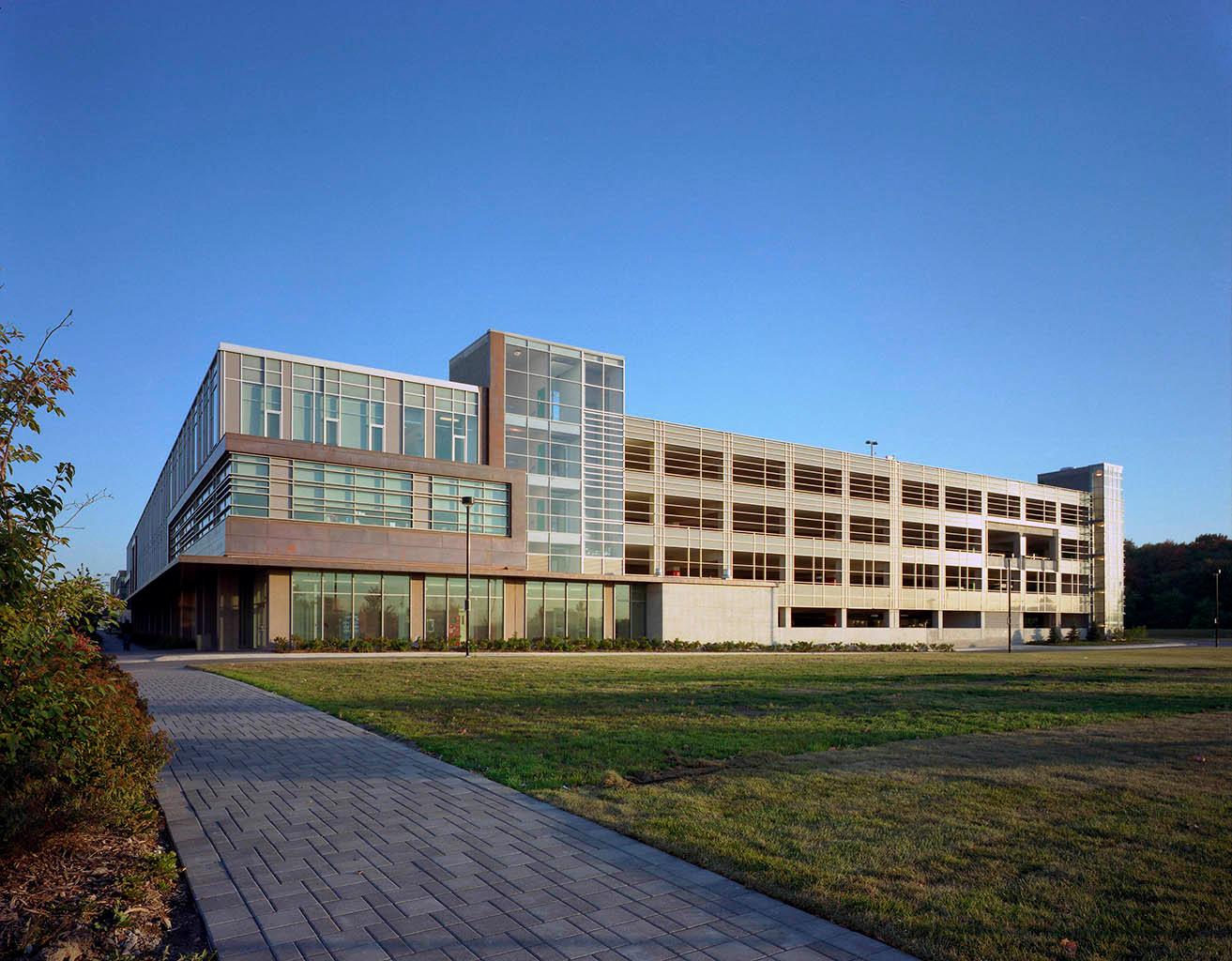 york-university-student-services-garage 3